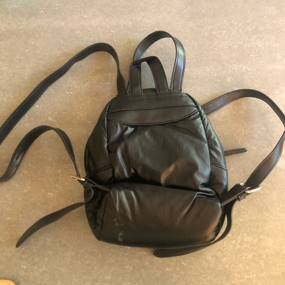 SOLD - Picture 2 of 4